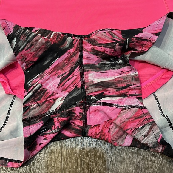 Lululemon Speed Up 4” Shorts - Picture 10 of 12